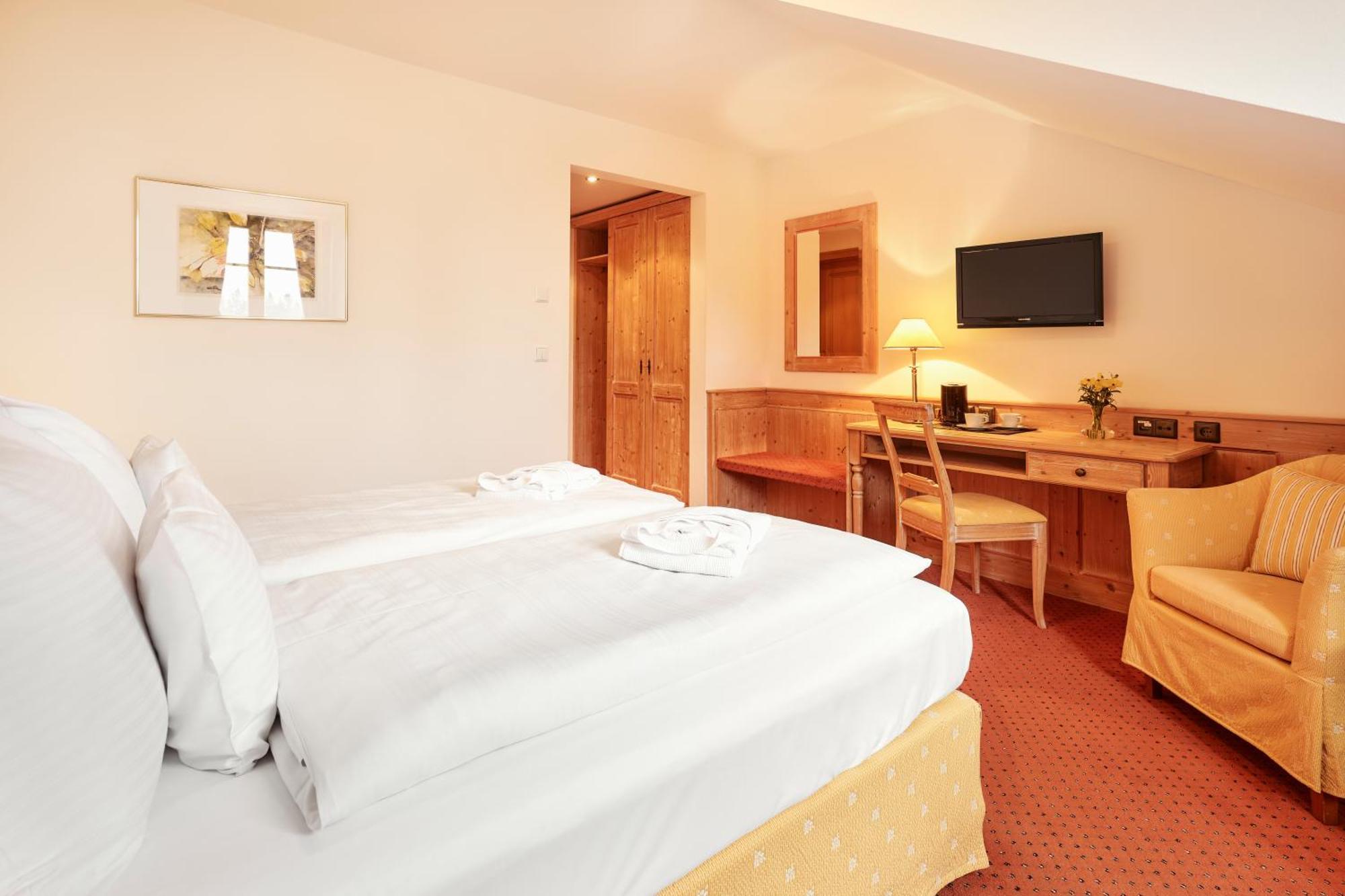 Hotel Auf Der Gsteig Gmbh Lechbruck Szoba fotó
